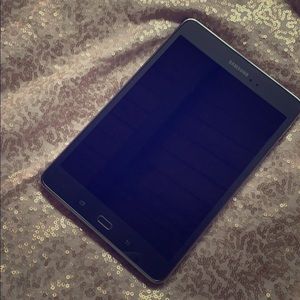 Samsung galaxy tablet comes with panda case 🙂